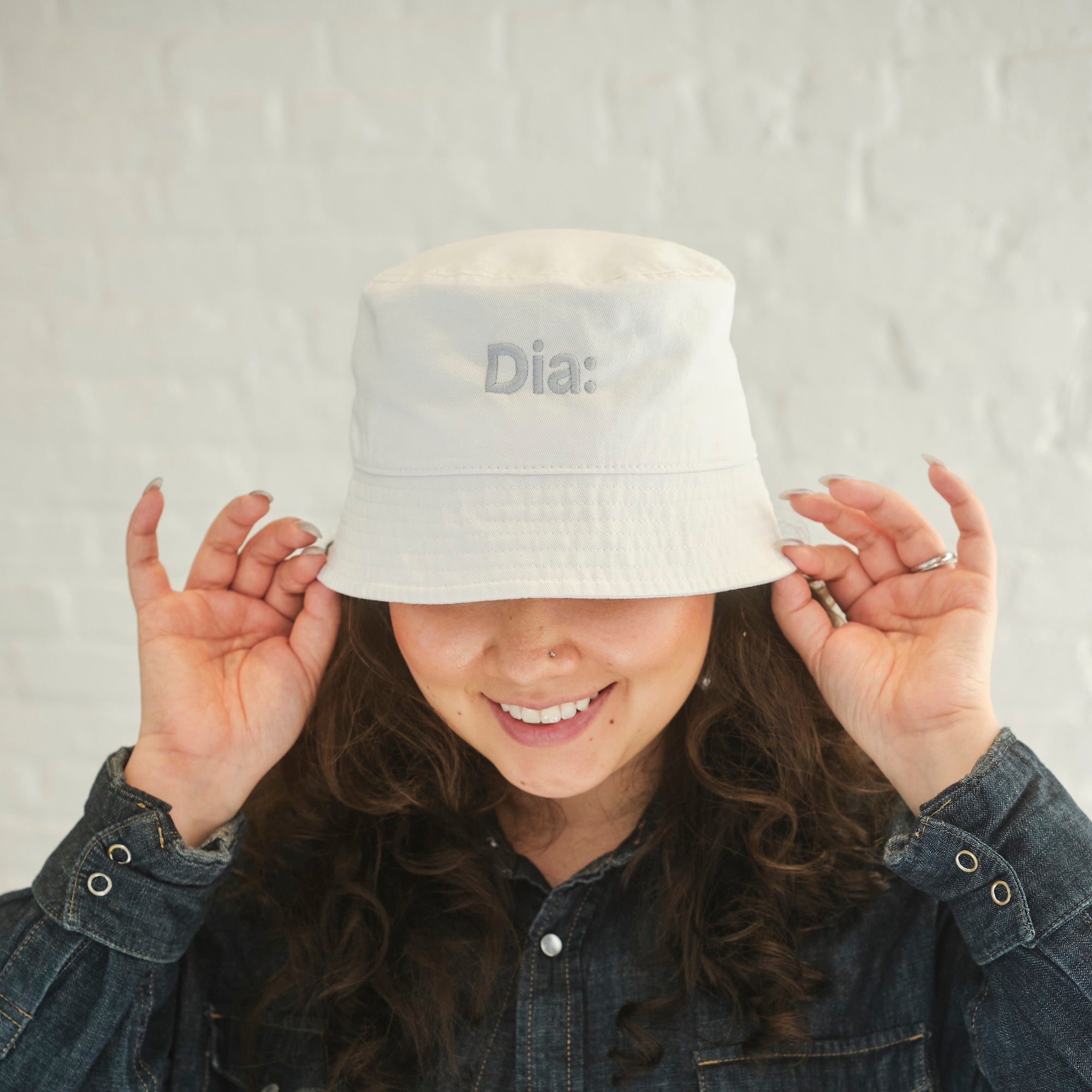 Dia Bucket Hat white | Dia Art Foundation Shop